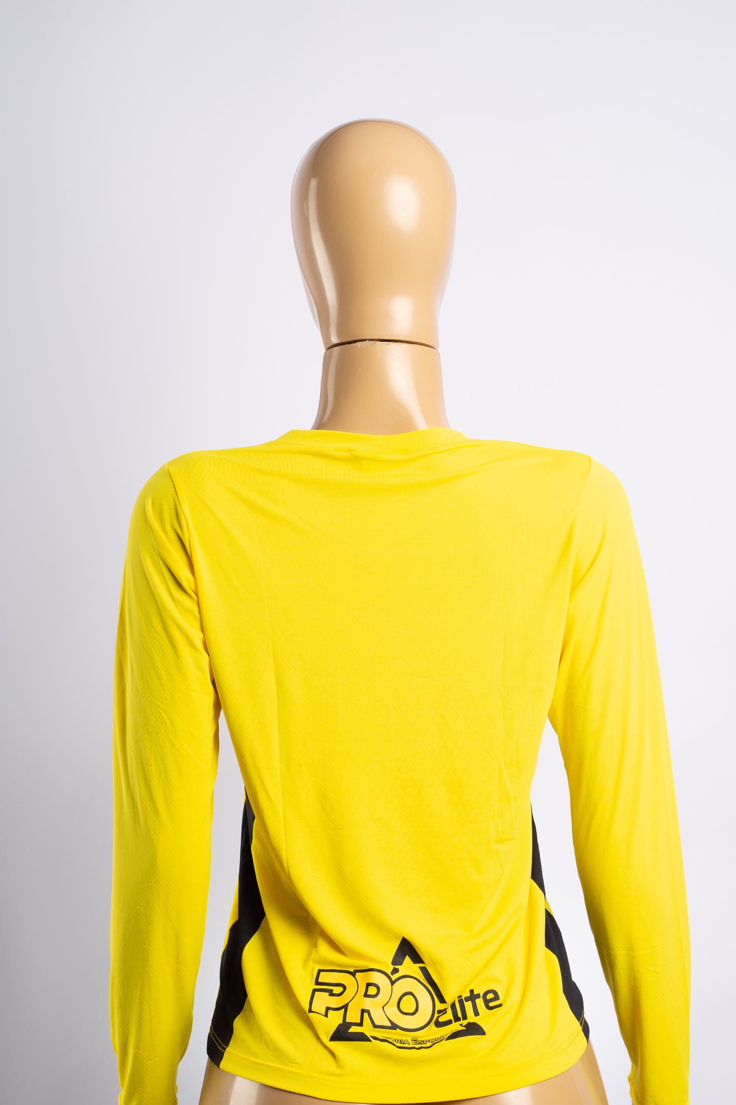 Camiseta baby look manga longa amarela